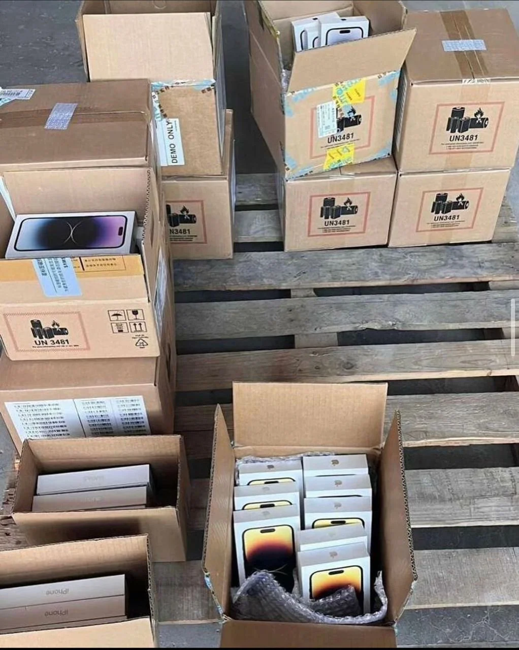 Wholesale iPhone 15 Pro Max Pallet (10 Phones) - Image 3
