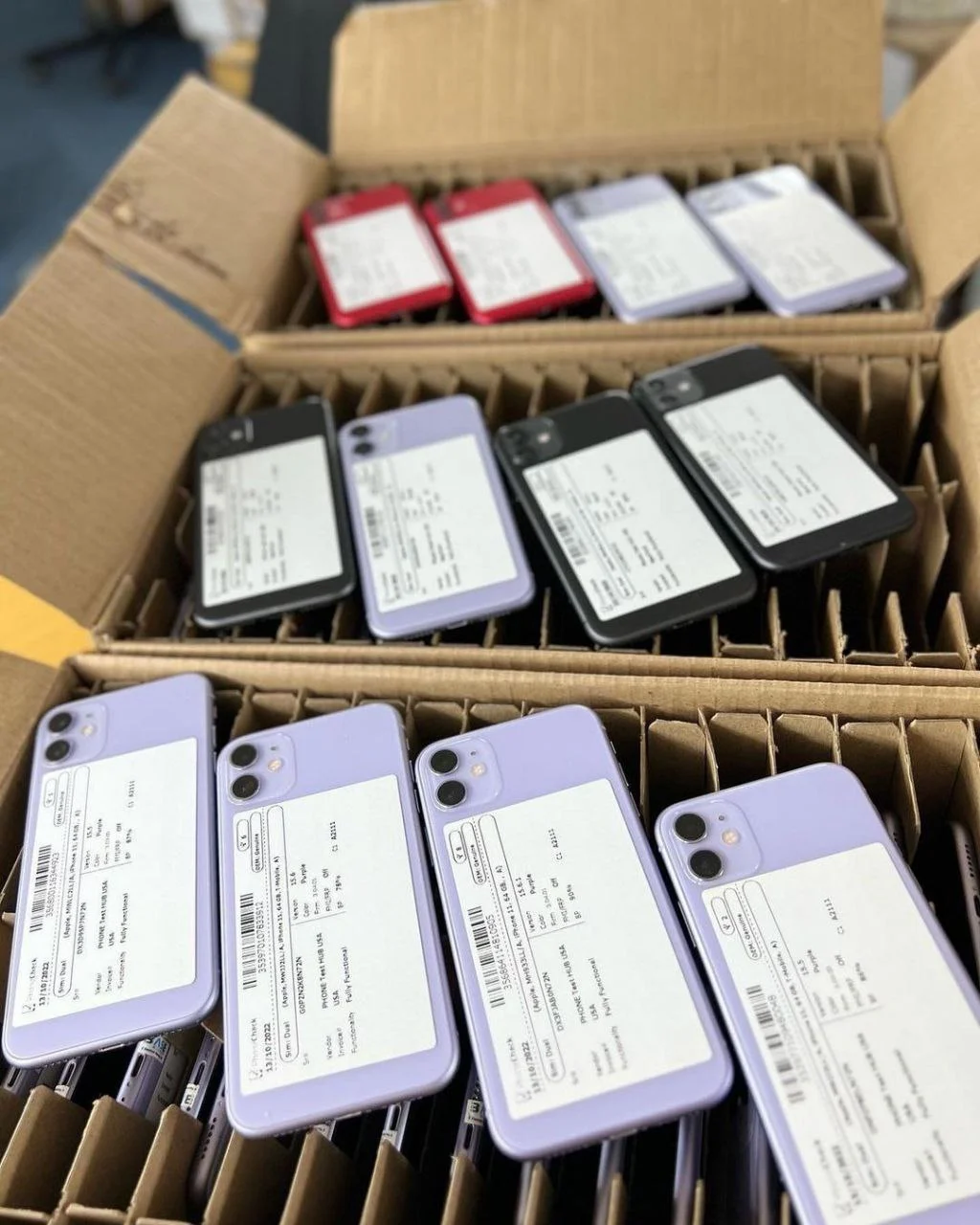 Wholesale Mixed iPhone Pallet (15 Phones) - Image 2
