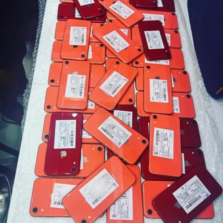 Wholesale Mixed iPhone Pallet (15 Phones) - Image 3