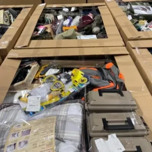 Alternative view of Hunting & Fishing Gear Pallet (190 Pieces)